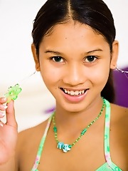Teen Ladyboy Lee